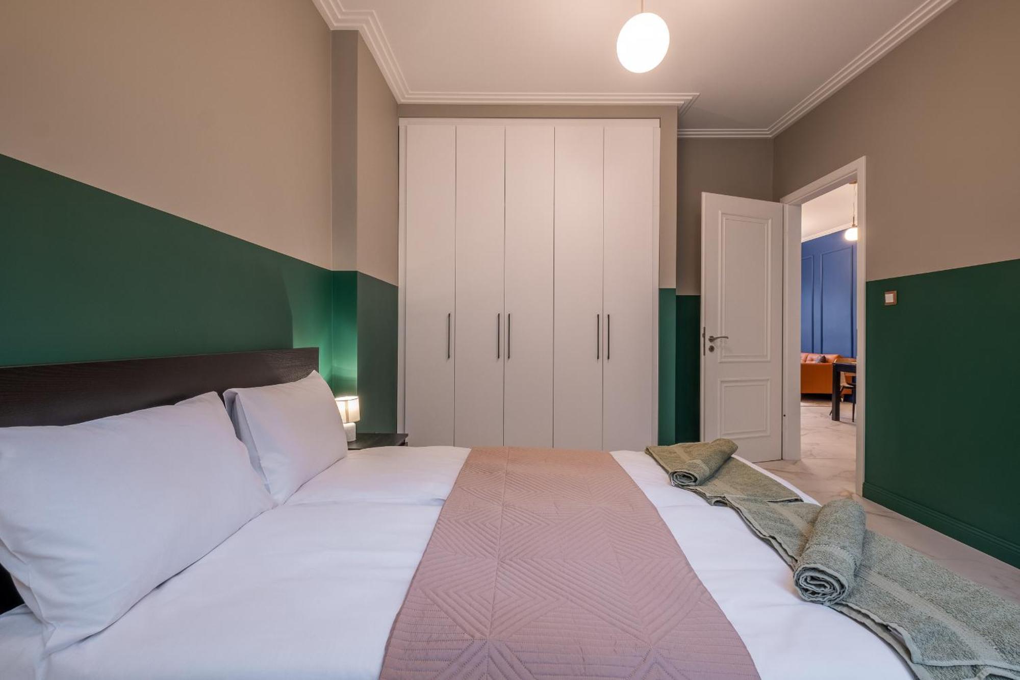 Sofia's Classy Blu -2 Bedrooms